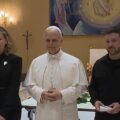 Wołodymyr Zełenski z żoną i papież Leon XIV.