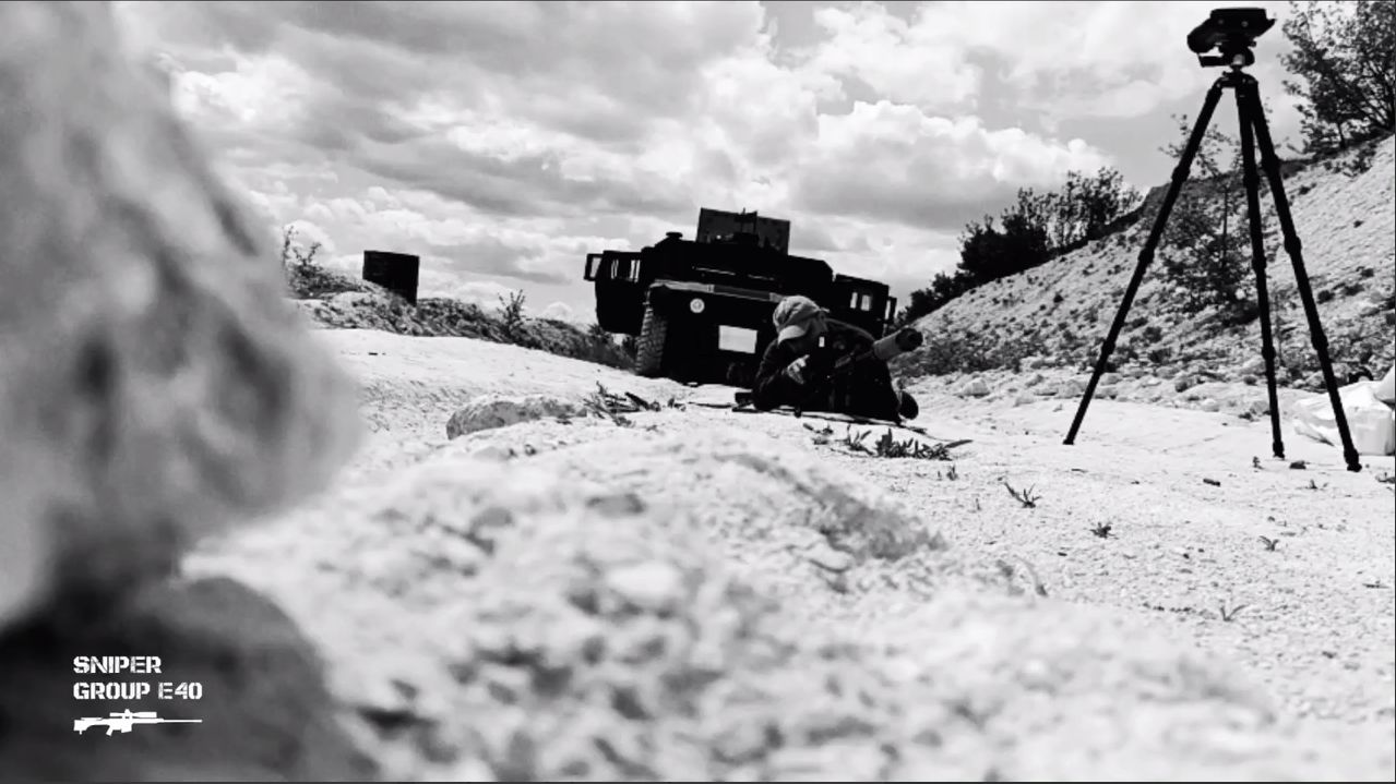 Sam ukraiński snajper nie wierzył, iż się udało (WIDEO +18)