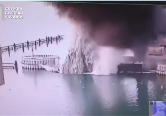 Ukraińcy zaatakowali most Krymski (WIDEO). Brawurowa akcja SBU!