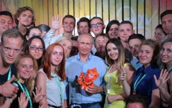 Językowy uścisk Putina. Jak Kreml pozbawia głosu narody Rosji