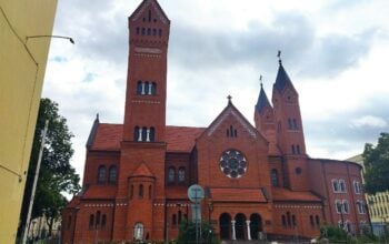 Tajemniczy remont Czerwonego Kościoła w Mińsku – co się tam naprawdę dzieje