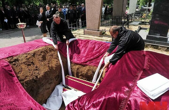Prawda zakopana głębiej niż kości: kto naprawdę zabił tych ludzi?