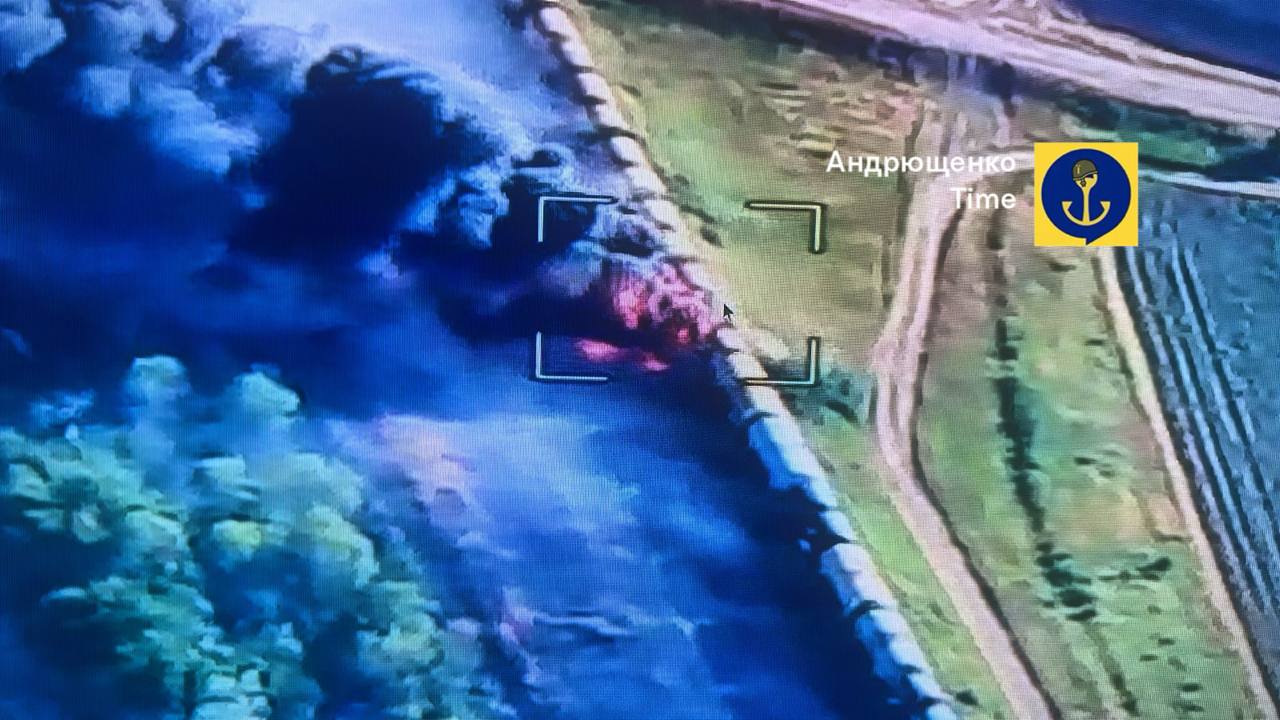 Ukraiński cios czy sabotaż? Pociąg cystern zamienia się w ogniste inferno pod Tokmakiem