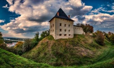 Znaleźli tajną komnatę zamurowaną od 350 lat! Kryje wejście do lochów ze złotem?