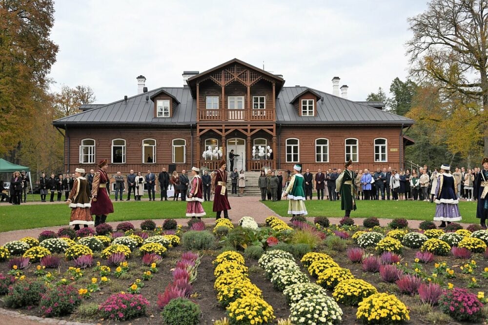 Dwór Wilkiszki/ Zdjęcie gminy rejonu solecznickiego.