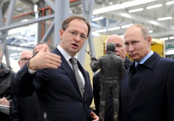 Przez córkę do serca Putina. Kreml ma nowego ideologa. To znany mitoman
