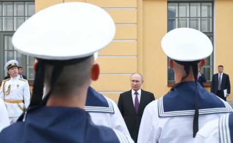Putin szaleje – finansowo. Eksperci obliczyli, ile co godzinę Rosja wydaje na zbrojenia i działania wojenne na Ukrainie
