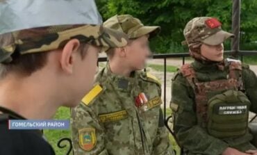 Szokujące sceny na granicy Białorusi! Wysyłają uzbrojone dzieci
