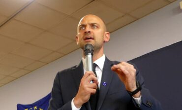 UE z USA szykują POTĘŻNY cios dla Rosji. Szef francuskiego MSZ mówi o niespotykanej skali