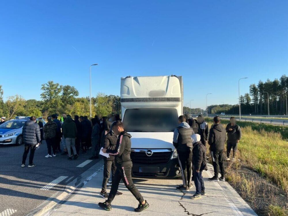 Fot: gov.pl/web/witd-opole/przewoz-nielegalnych-imigrantow