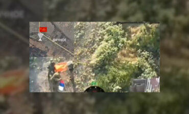 Strzelili sobie selfie z rosyjską flagą, a potem trafili do piekła [WIDEO]