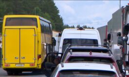Granica zakorkowana do granic absurdu. Kierowcy uwięzieni między systemami