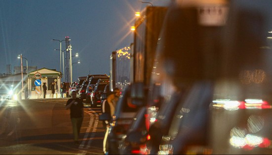 Kolejka na wyjazd z Białorusi. Fot: auto.onliner.by