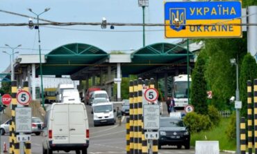 Armia na tym nie ucierpi. Zełenski wyjaśnił, dlaczego mężczyźni w wieku 18-22 lat otrzymali możliwość opuszczania Ukrainy