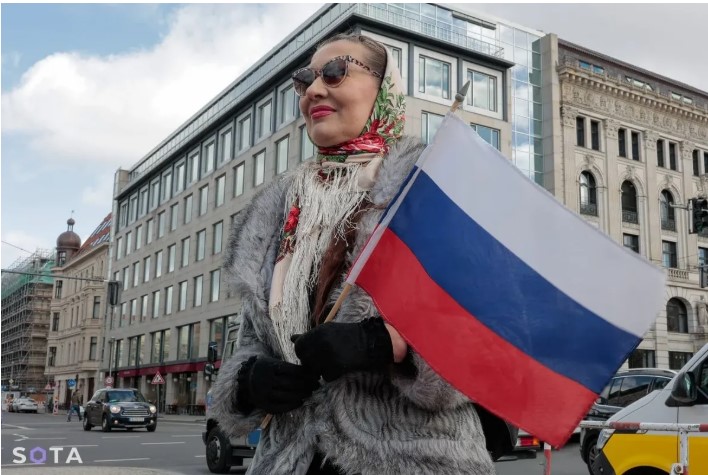 Niemcy przytulą „dobrych” Rosjan