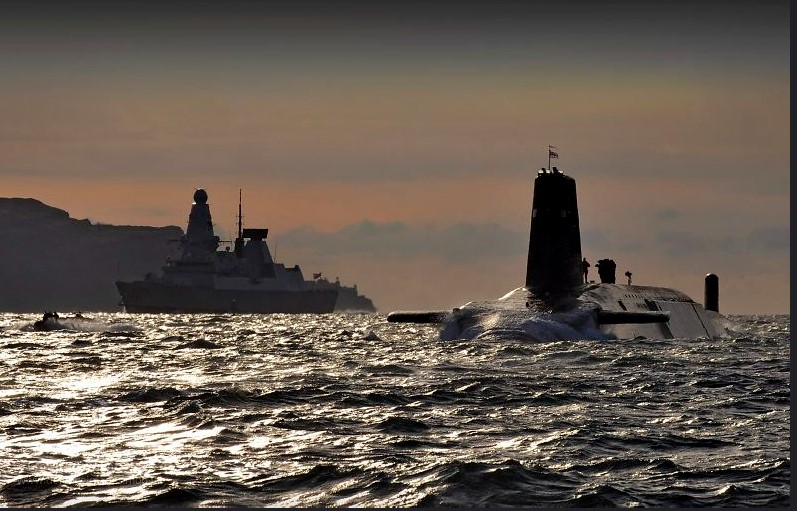 Trump wydał rozkaz: Okręty atomowe USA zbliżyły się do Rosji!