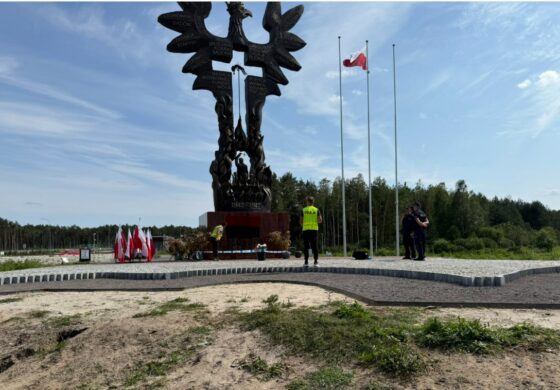 Skandal na Podkarpaciu. Pomnik ofiar Wołynia zbezczeszczony banderowskimi symbolami