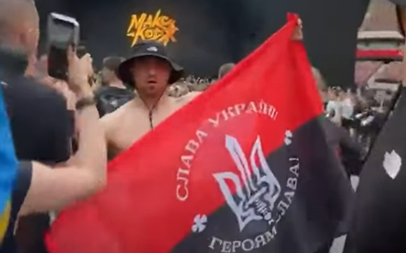 Ukrainiec przeprasza Polaków za flagę UPA!! (WIDEO)