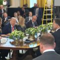 djęcie z otwartej części spotkania przywódców europejskich, prezydenta Ukrainy Wołodymyra Zełenskiego i prezydenta USA Donalda Trumpa. Zdj. The White House - x.com
