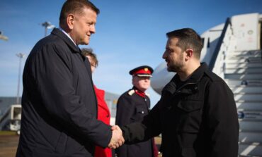 To nie spekulacje: B. głównodowodzący armią powołał tajny sztab w Londynie. Gra przeciwko Zełenskiemu