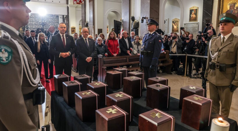 Historyczny pogrzeb i słowa Nawrockiego, które przejdą do historii. W rocznicę 17 września mówił o „domu złym” (WIDEO)