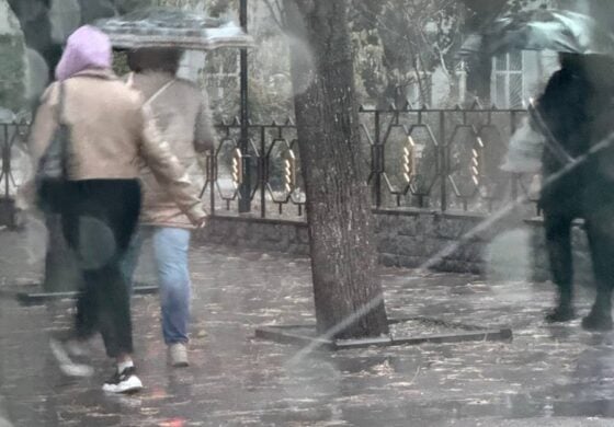 Jak nie urok to przemarsz wojsk. W Odessie ulewne deszcze zalały miasto