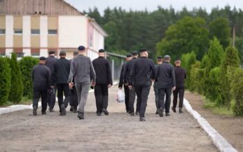 Łukaszenka wypuszcza Polaków z więzień. Na wolności 52 zakładników reżimu!