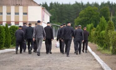 Łukaszenka wypuszcza trzech Polaków z więzień. Na wolności 52 zakładników reżimu!