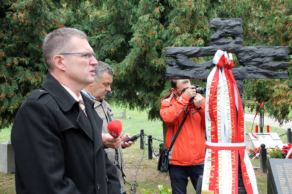 Poczobut i zaorane cmentarze. Raport o niszczeniu polskiej pamięci na Białorusi