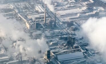 Chińskie państwowe koncerny naftowe zawiesiły zakupy rosyjskiej ropy naftowej transportowanej drogą morską