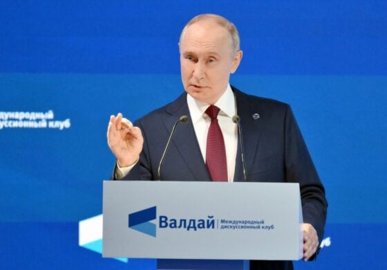 Nikt nas nie lubi, nikt nas nie szanuje. To nie ludzie - to wilki! Wałdajski stand-up Putina