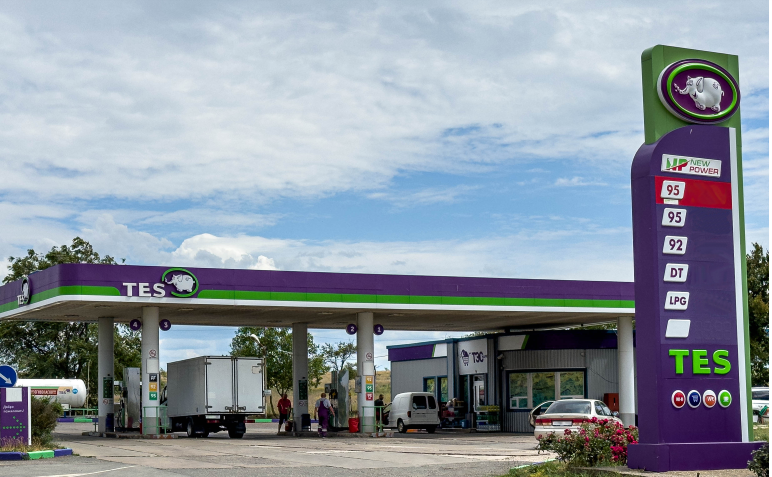 Taka sytuacja. Tu sprzedaż benzyny ograniczają do 20 litrów