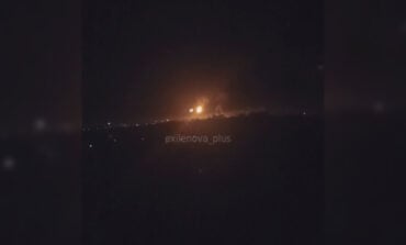 Strategiczne obiekty w ogniu! Uderzyli pod osłoną nocy [FILM]