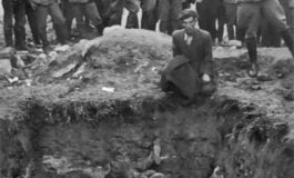 Sztuczna inteligencja pomogła ustalić tożsamość zabójcy ze słynnego zdjęcia „Ostatni Żyd z Winnicy”