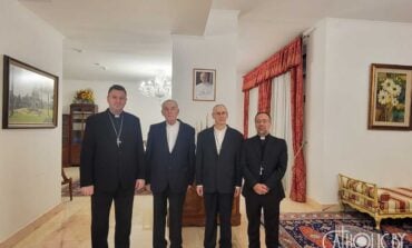 Łukaszenka wypuścił z więzienia dwóch księży katolickich!