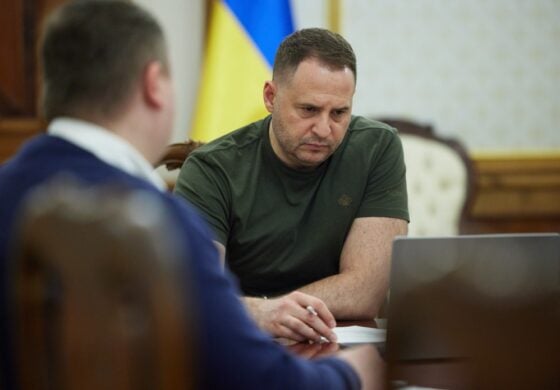 Media: Były szef kancelarii Zełenskiego w centrali wywiadu. Po 45 minutach zagadkowy ruch służb