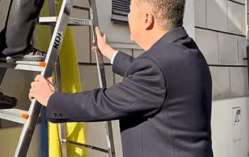 Nowy przewodniczący izby niższej czeskiego parlamentu usunął flagę Ukrainy (WIDEO)