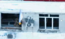 Flaga ukraińska ponownie powiewa. Budynek władz miejskich w Pokrowsku odzyskany