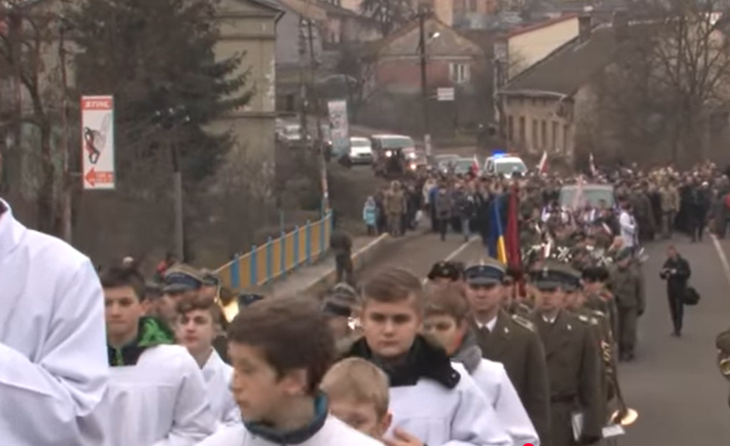 Ukraina: Polscy bohaterowie odprowadzeni na wieczna wartę