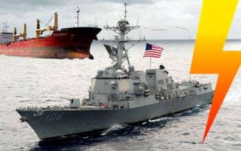 Okręt USA zablokował i zmusił do ucieczki rosyjski statek!