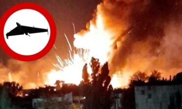 Ależ cios! Długo celowali i... jednym uderzeniem zmietli tysiąc Shahedów i całą bazę (WIDEO)