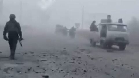 Rosjanie wkraczają do Pokrowska — nagranie obiegło sieć (WIDEO)