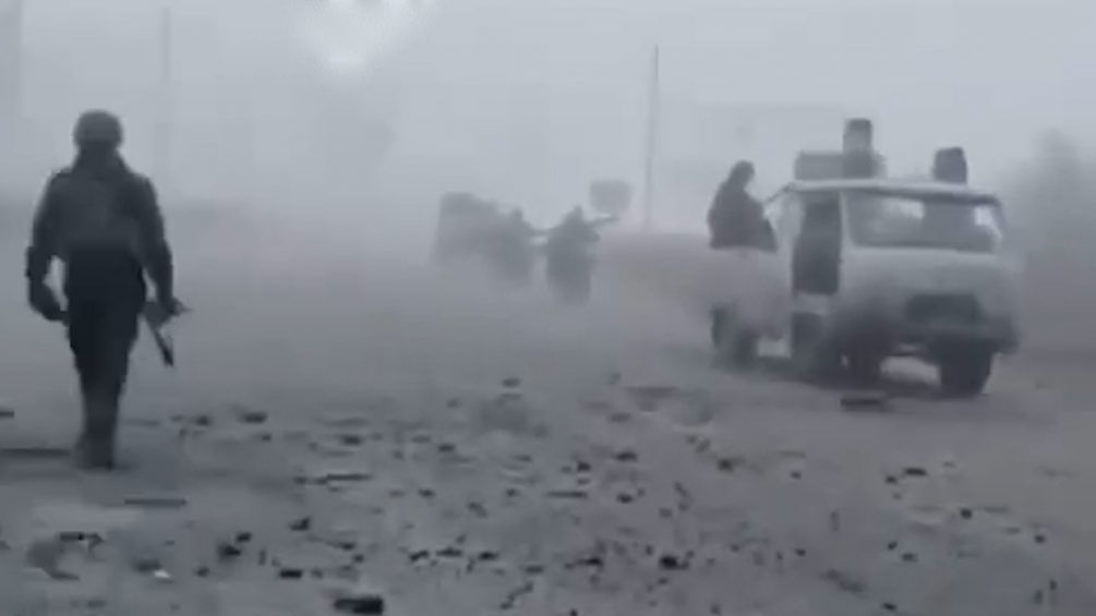 Rosjanie wkraczają do Pokrowska — nagranie obiegło sieć (WIDEO)