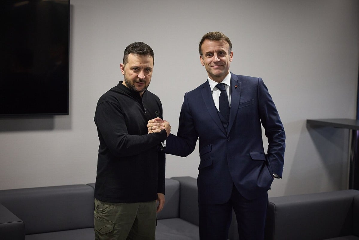 Wołodymyr Zełenski i Emmanuel Macron.