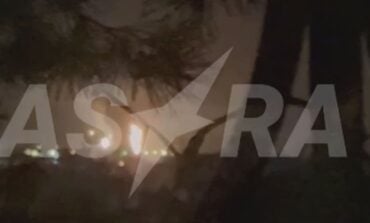 Uderzyli pod osłoną nocy. Port i rafineria w ogniu - jest nagranie