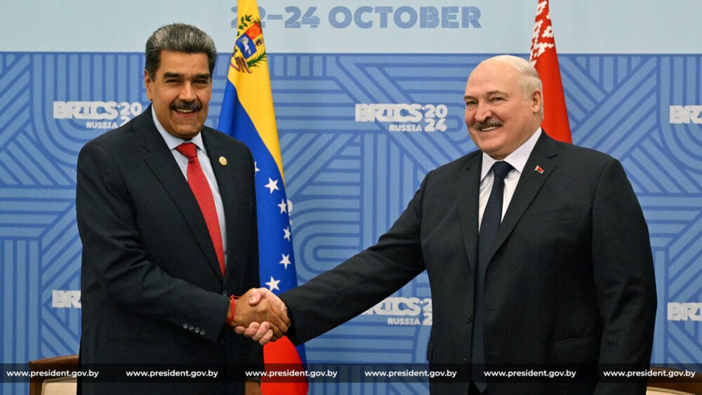 Spotkanie Łukaszenki z prezydentem Wenezueli Nicolásem Maduro na marginesie szczytu BRICS w Kazaniu. Październik 2024. Fot: president.gov.by