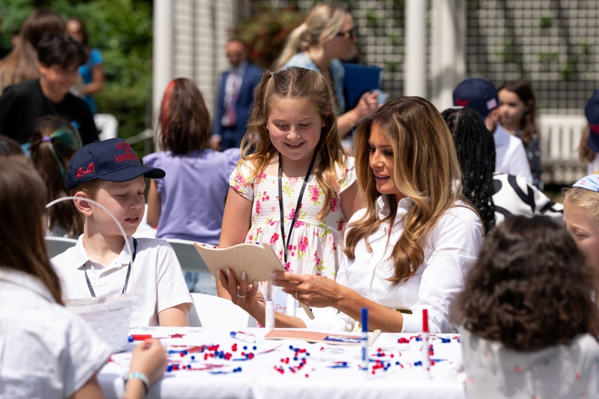 Melania Trump wśród dzieci