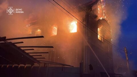 Rosja przypuściła atak na Kijów. Duża część miasta bez prądu, pożary, jest wielu rannych