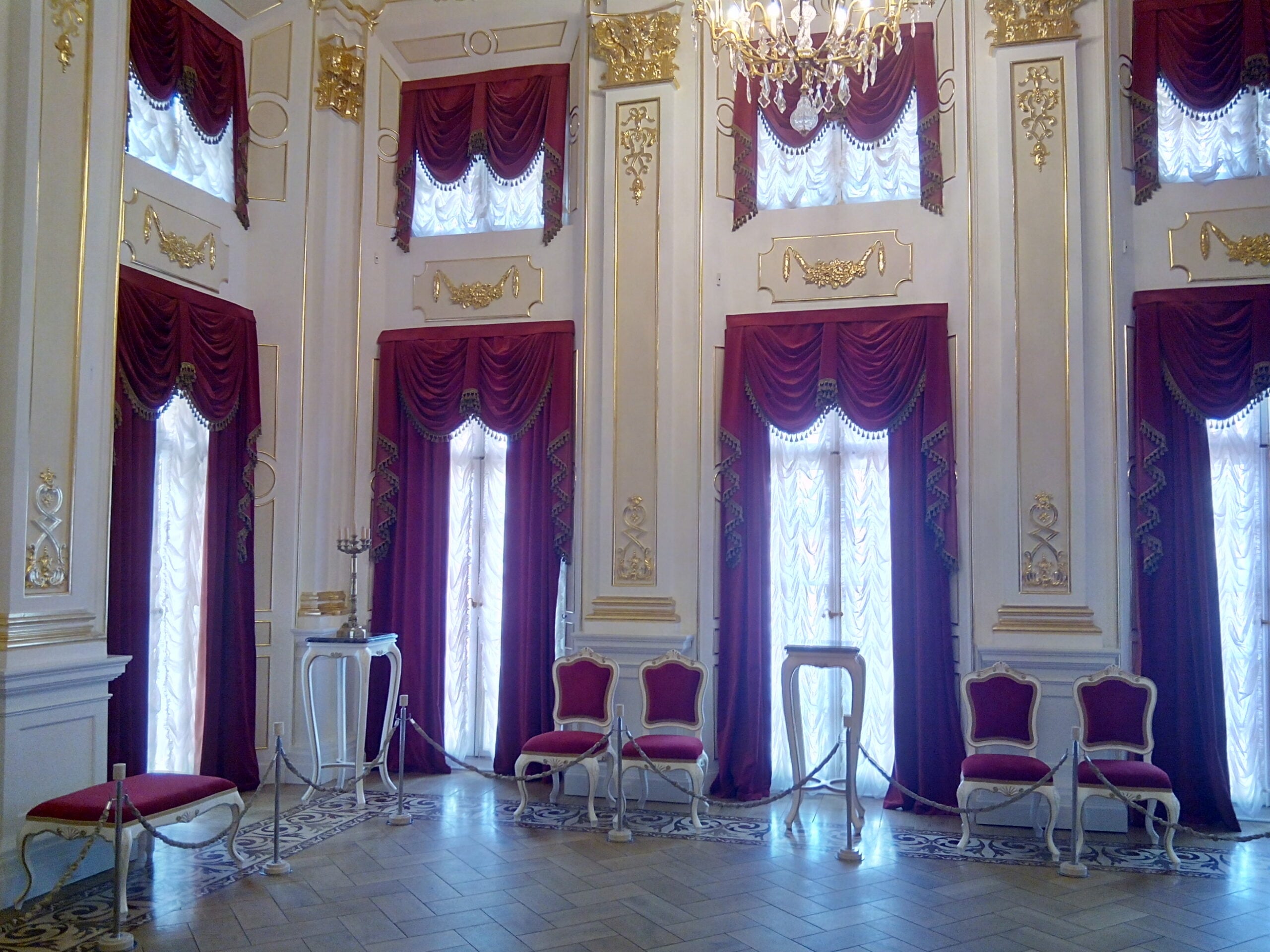 Sala złota w zamku w Nieświezu