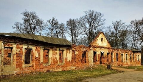 Kasztelan zbudował, Łukaszenka zrujnował. Teraz chce pół miliona dolarów za polski pałac (WIDEO)